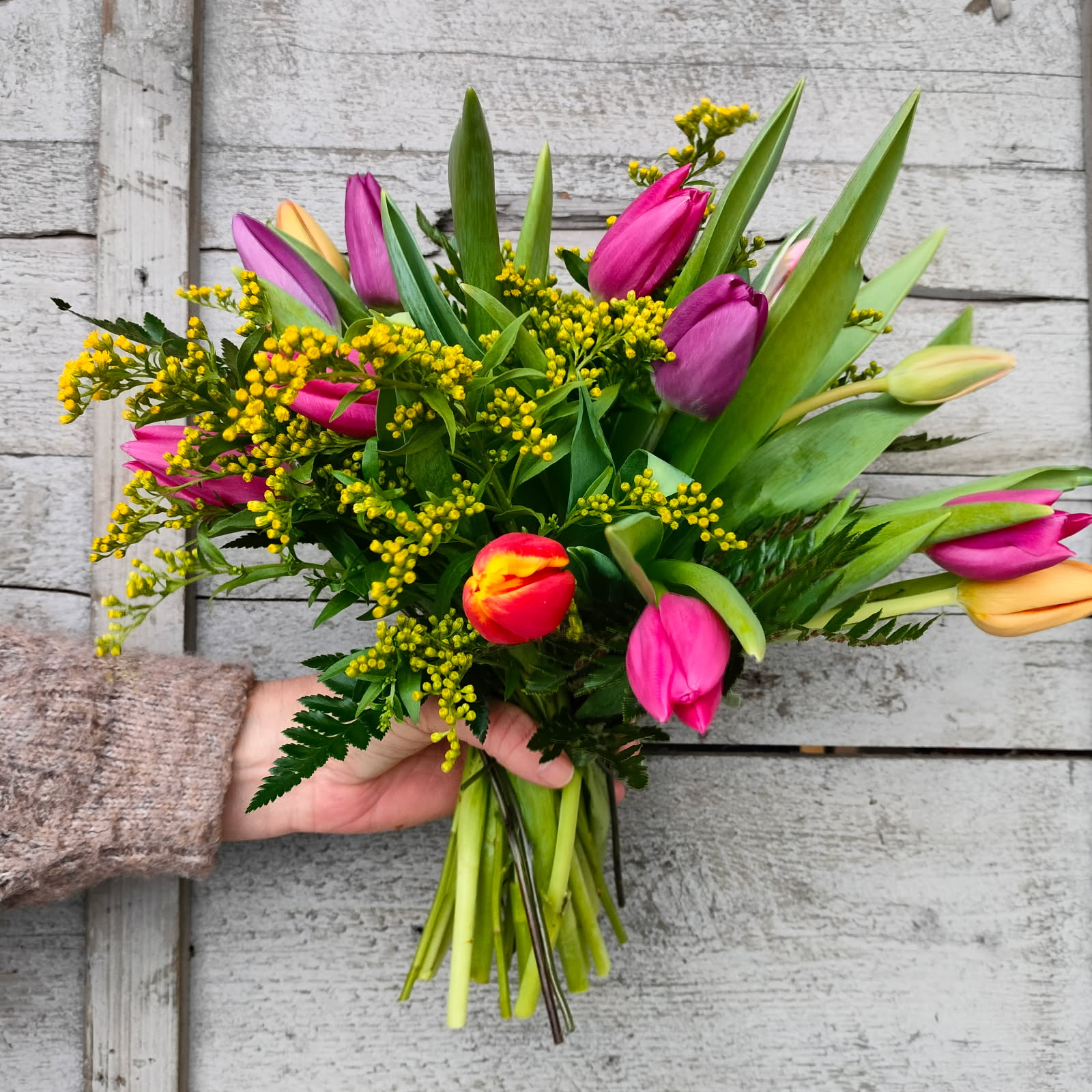 Vi udbringer buketter for 50.- i lokalområdet